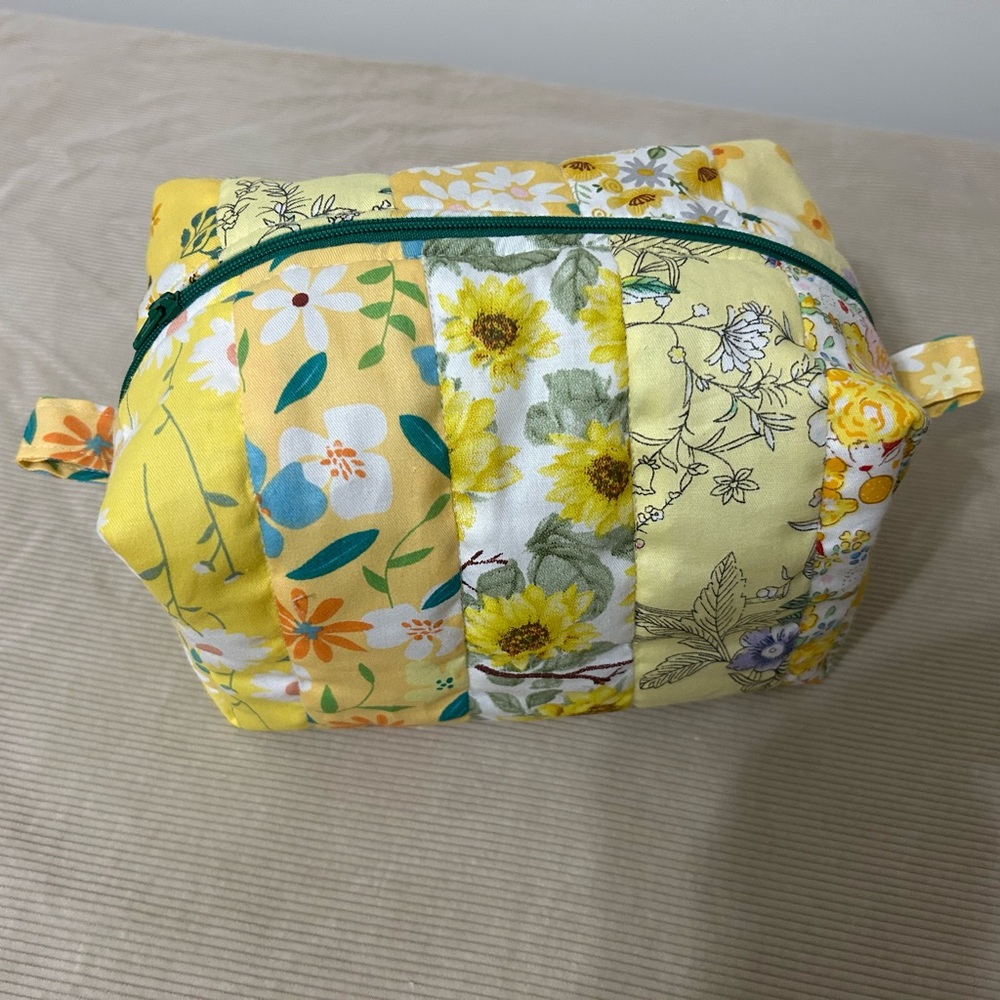 Sold - Handmade Quilted Boxy Bag | Floral Patchwork | Yellow Floral 5